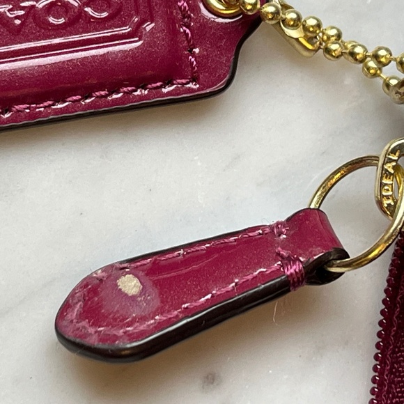 Coach fucschia patent wristlet, 9 x 5.5 in. - Picture 11 of 16